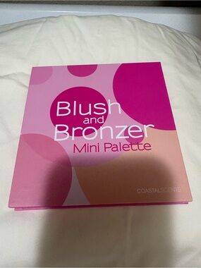Coastal Scents Blush and Bronzer Mini Palette - Pink, Magenta, Peach